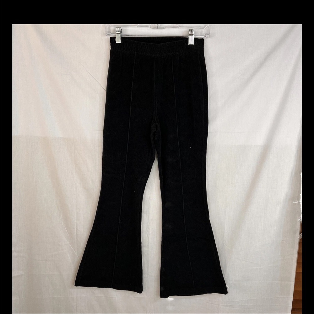 AERIE Womens Black Flare Corduroy Velvet Pant Sz XS Athletic Casual 38x 27 Comfy - Picture 2 of 6